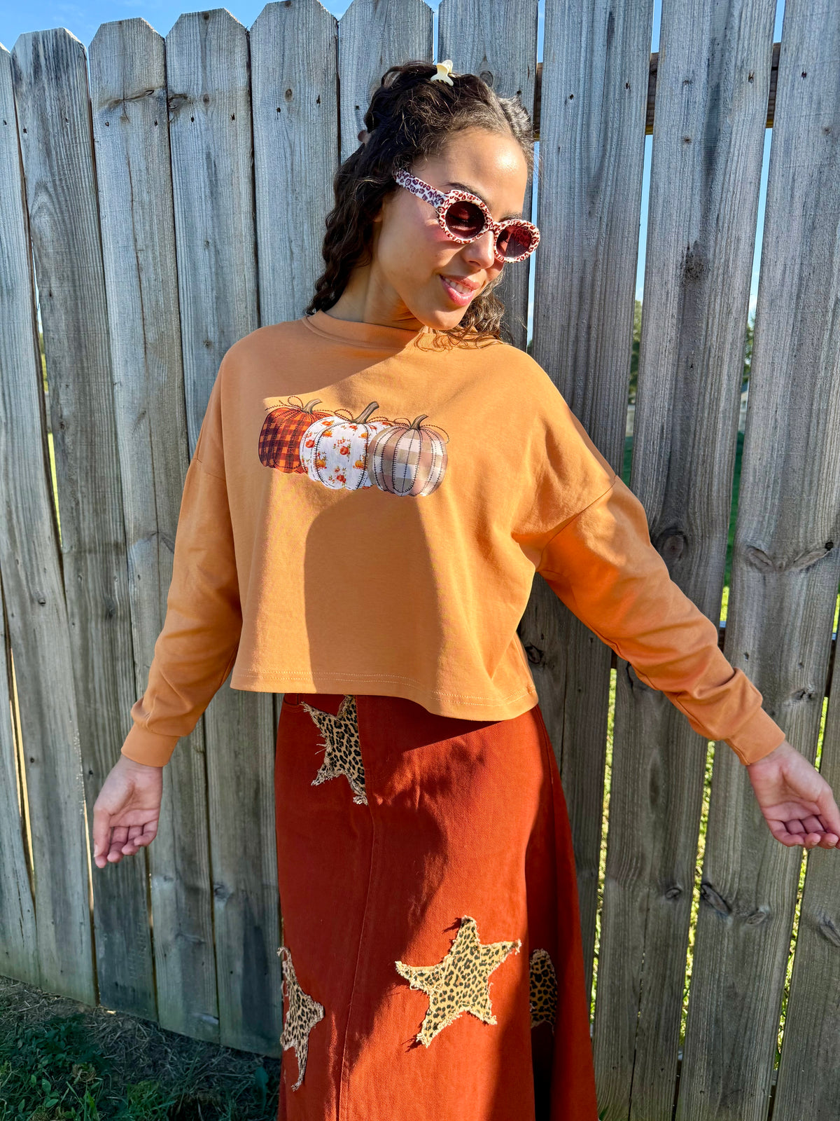 PUMPKINS CROPPED TEE